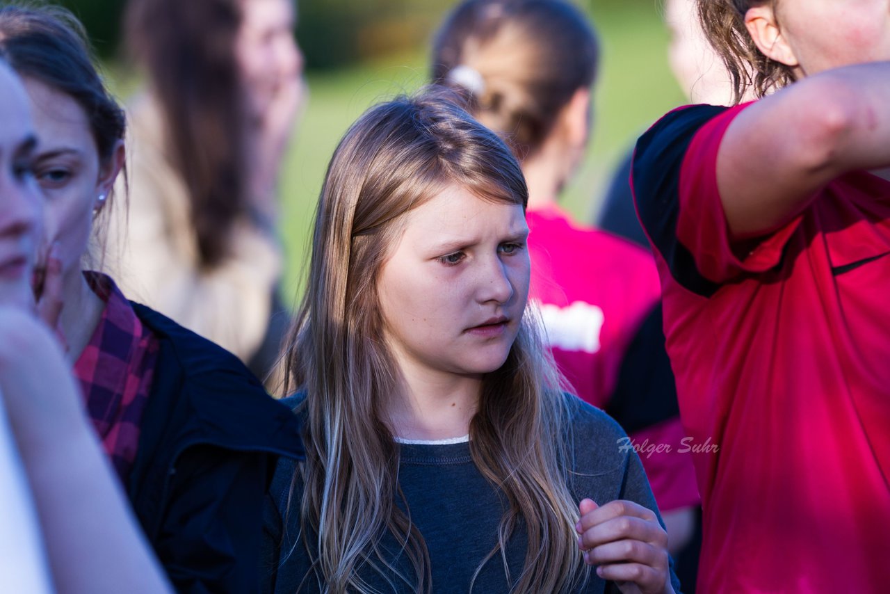 Bild 129 - B-Juniorinnen SV Wahlstedt - TSV Zarpen : Ergebnis: 11:0